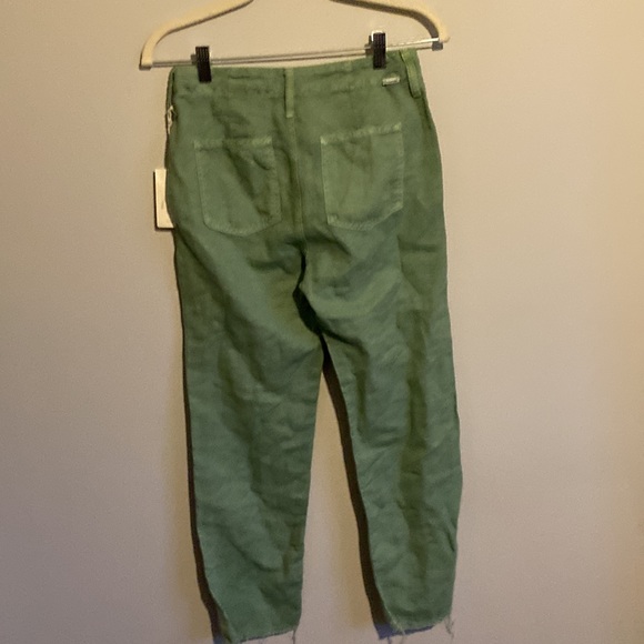 NWT MOTHER
The Shaker Chop Crop Pants - Picture 7 of 8